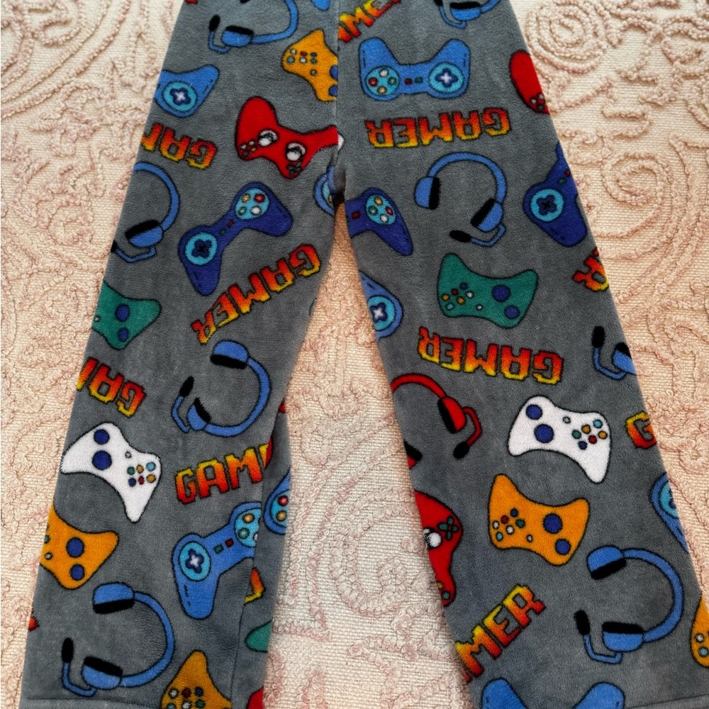 Colorful Gamer Super Soft and Cozy Pajama Pants Bundle Size 8 - Picture 2 of 4